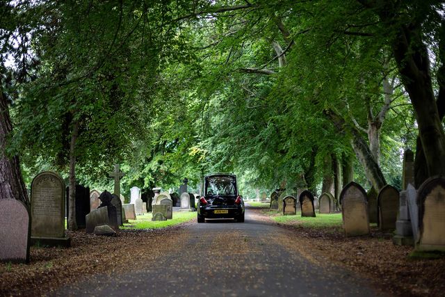 B Matthews Funeral Directors
