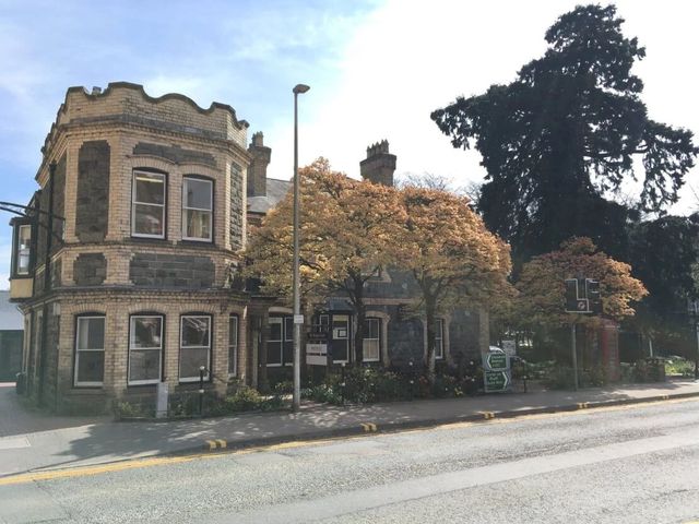 M Morgan Lloyd Funeral Director